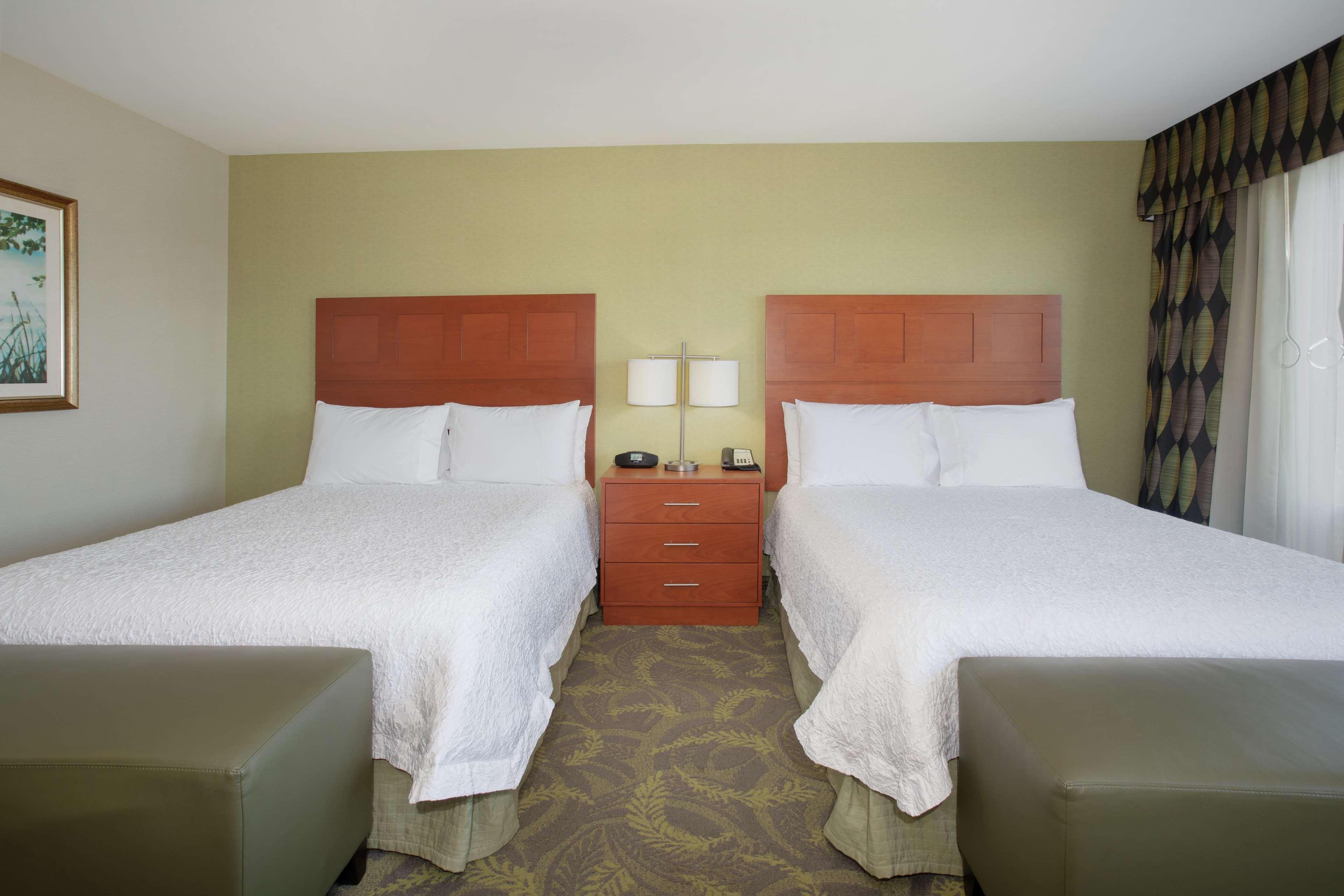 Hampton Inn & Suites Astoria Eksteriør billede