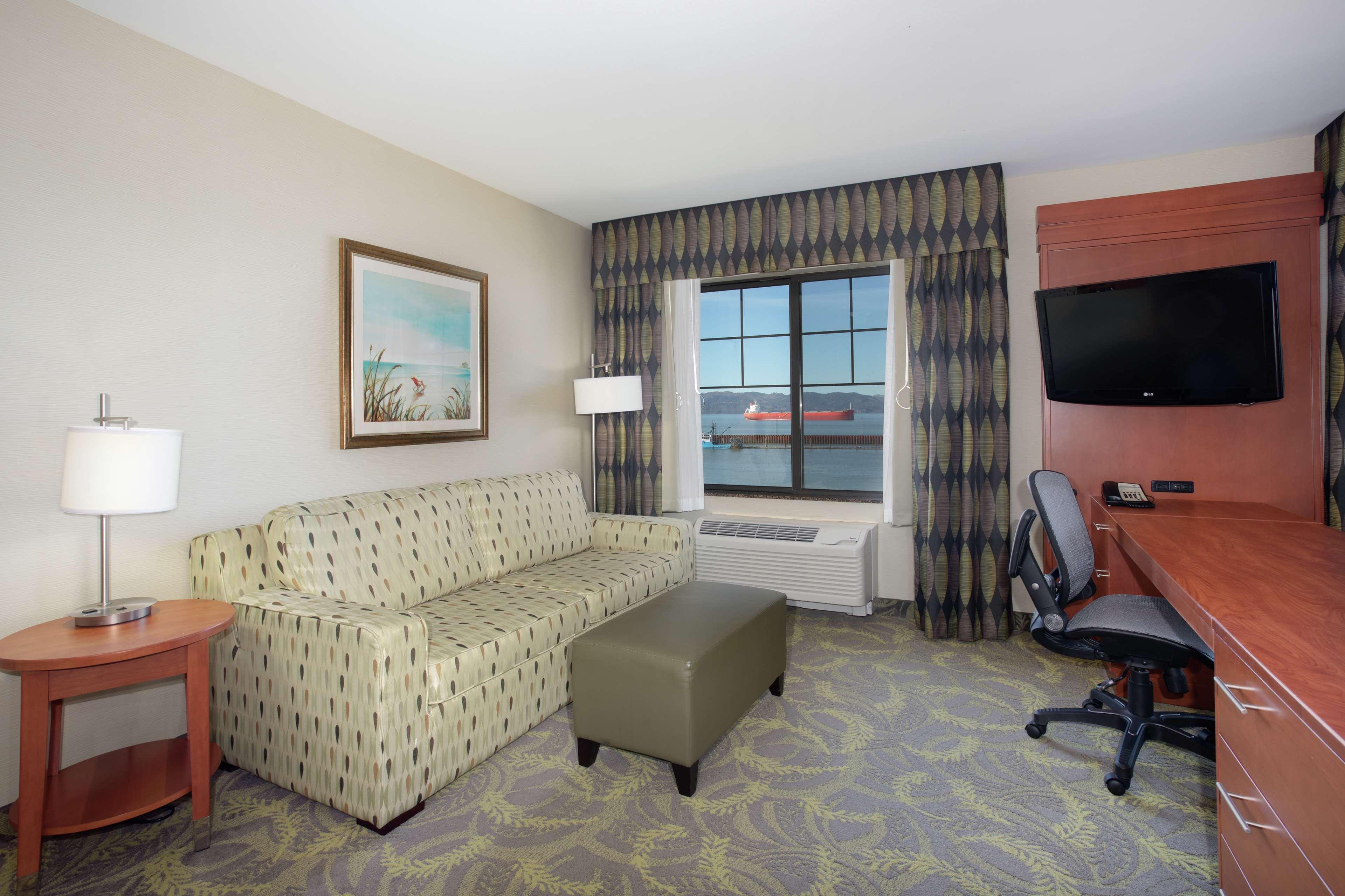 Hampton Inn & Suites Astoria Eksteriør billede