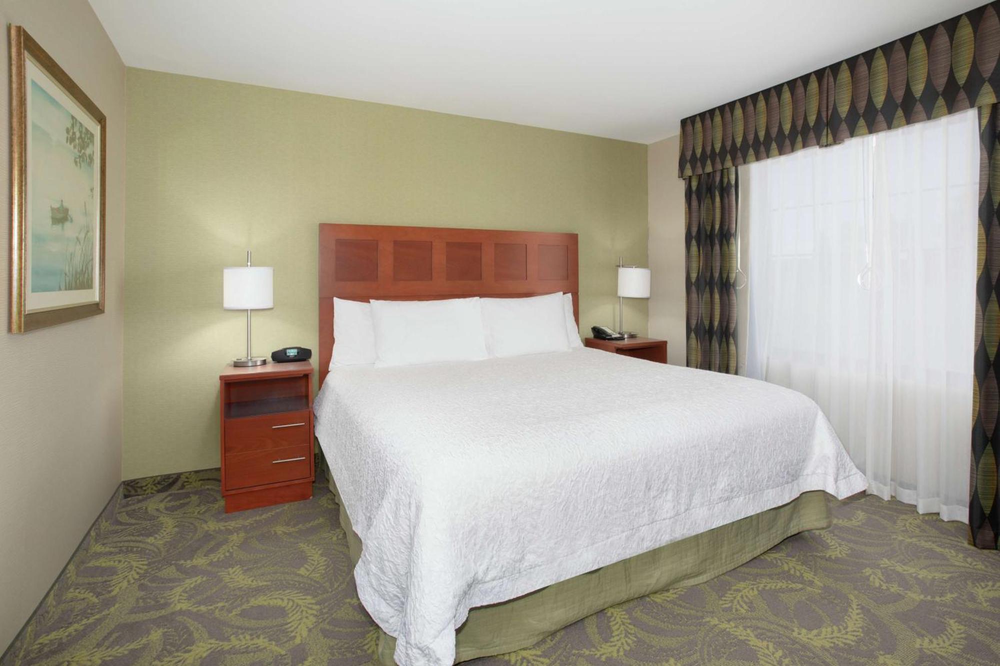 Hampton Inn & Suites Astoria Eksteriør billede