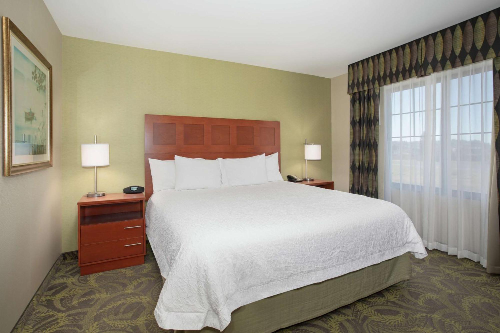 Hampton Inn & Suites Astoria Eksteriør billede